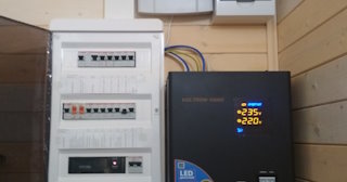 Установка и подключение стабилизаторов напряжения от 560 руб в Вологде - ЭлектроВгд